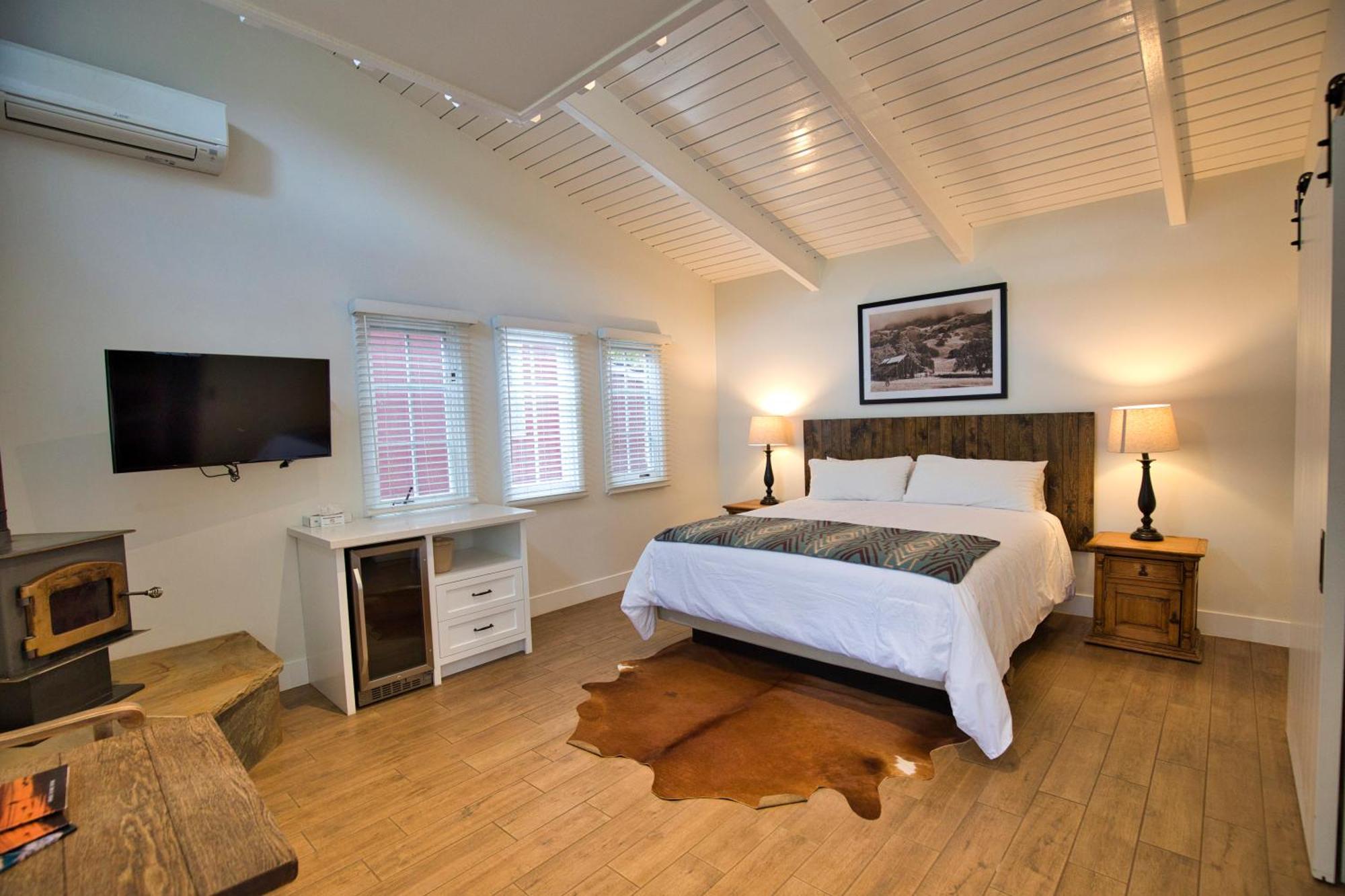 Circle Bar B Guest Ranch Hotel Capitan Ngoại thất bức ảnh