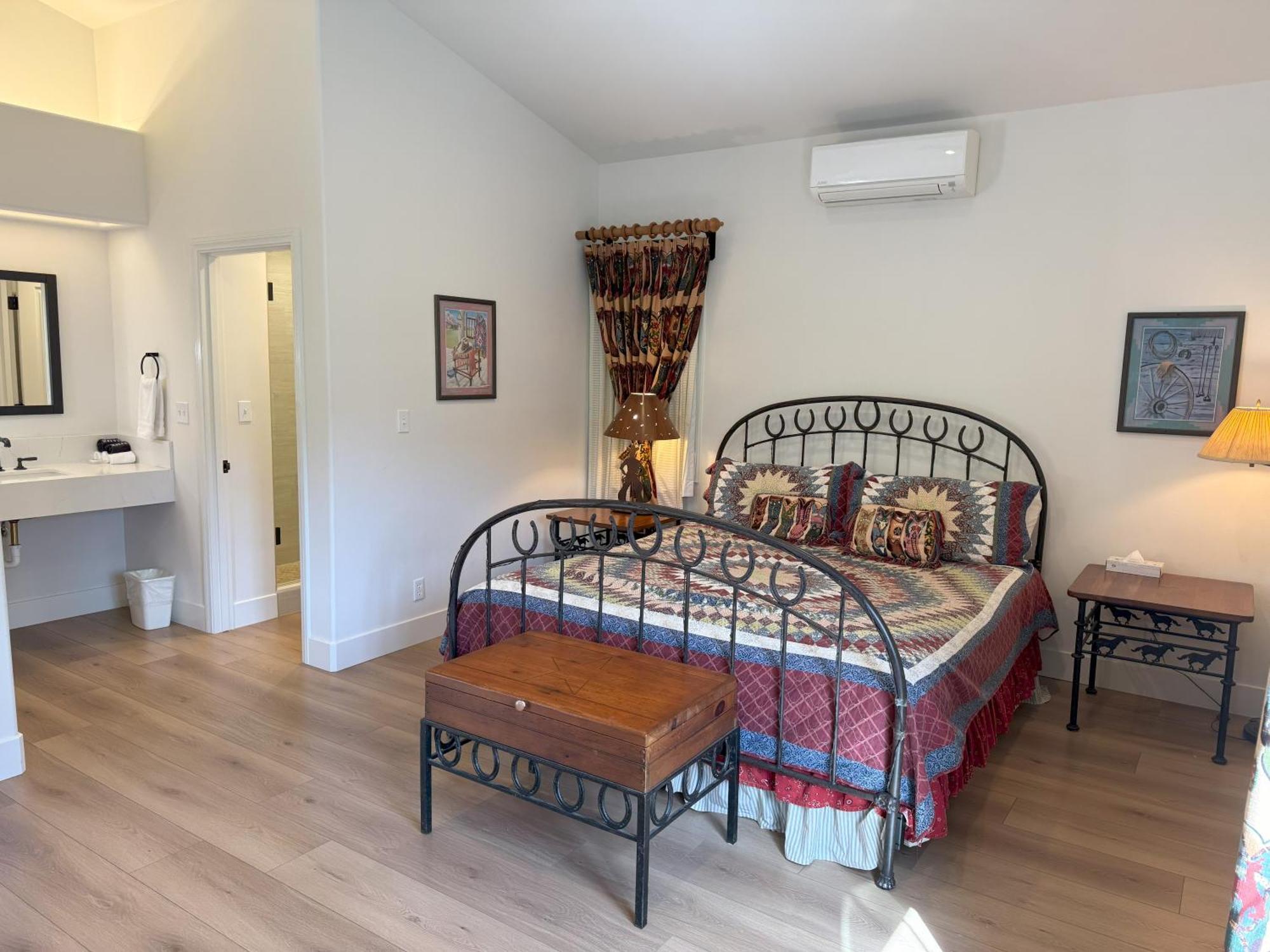 Circle Bar B Guest Ranch Hotel Capitan Ngoại thất bức ảnh